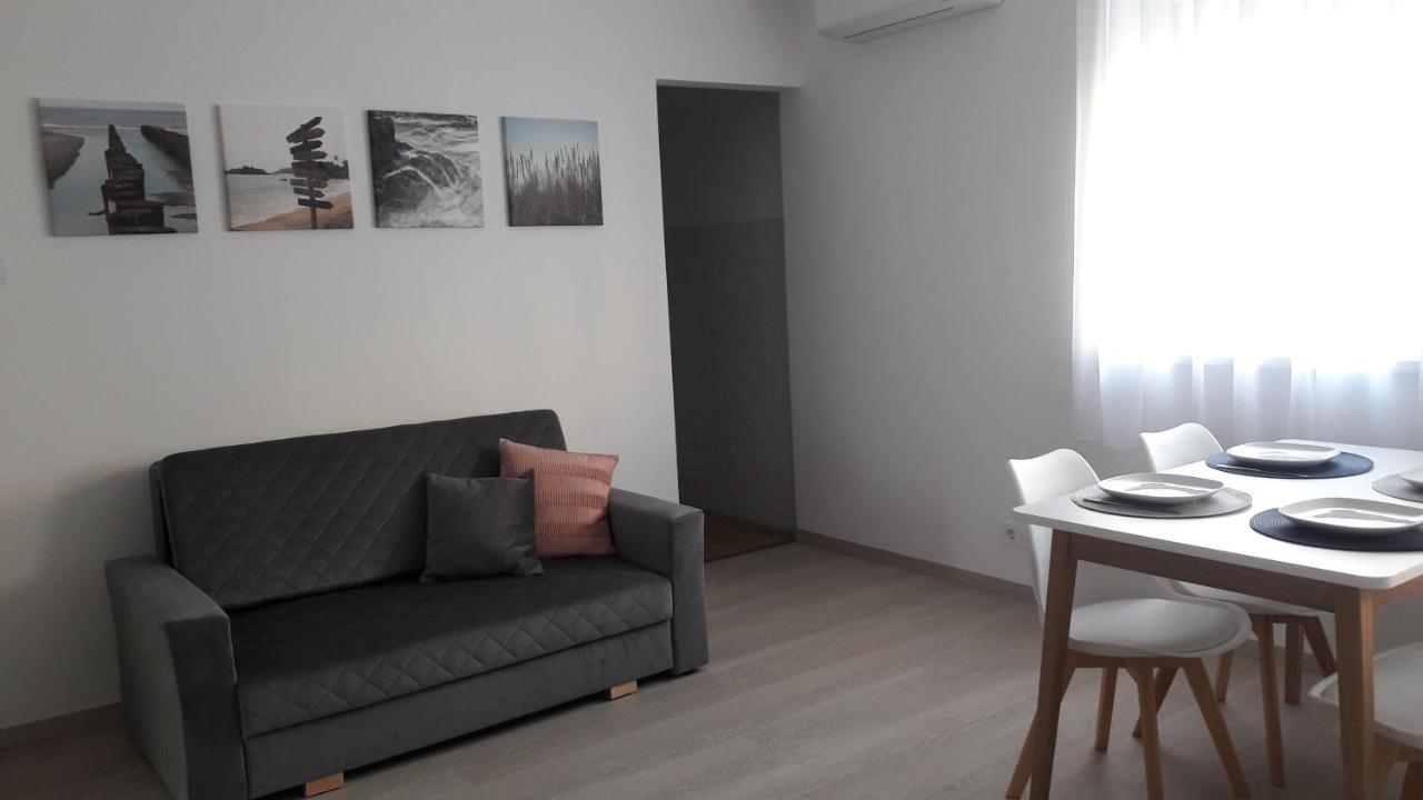 Liliom Apartment With Free Parking Space Budapesta Exterior foto