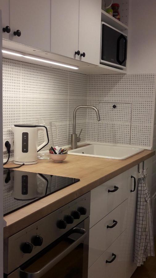 Liliom Apartment With Free Parking Space Budapesta Exterior foto